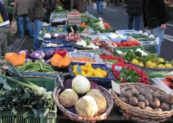 Outdoor Market